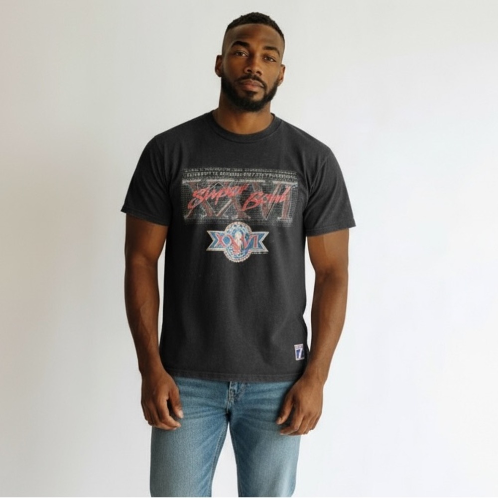 Vintage 1992 Black Super Bowl Graphic Distressed Tee